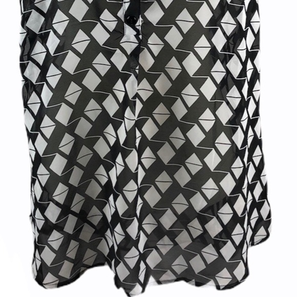 Unique Spectrum Geo Print Back Cutout Popover - Picture 3 of 8